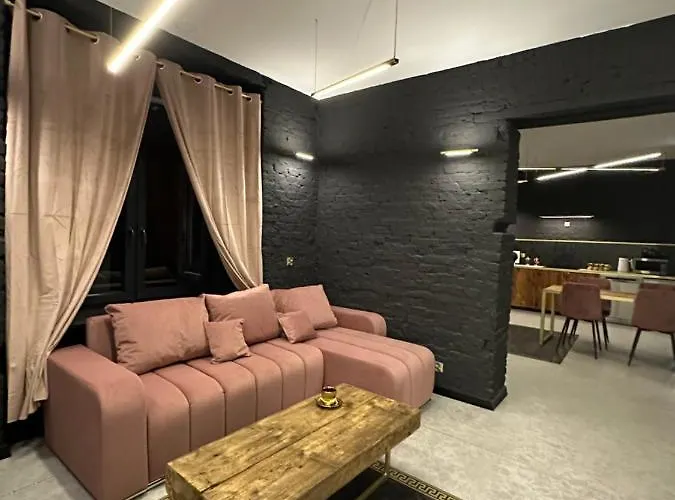 Darkhouse Pink Lägenhet *