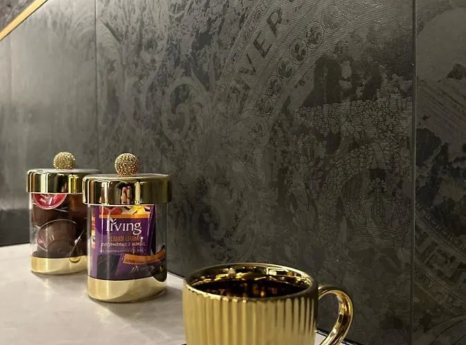 Darkhouse Pink * Łódź